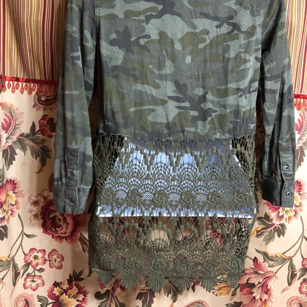 Camo Top With Lace Back On Bottom Half - Picture 5 of 8